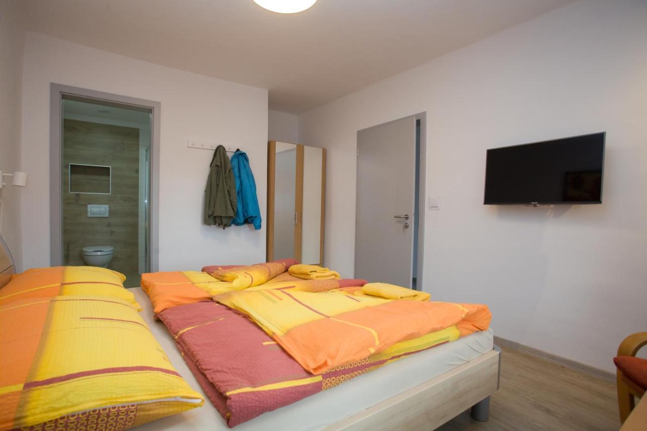 Apartmany Zak Frymburk Exterior foto