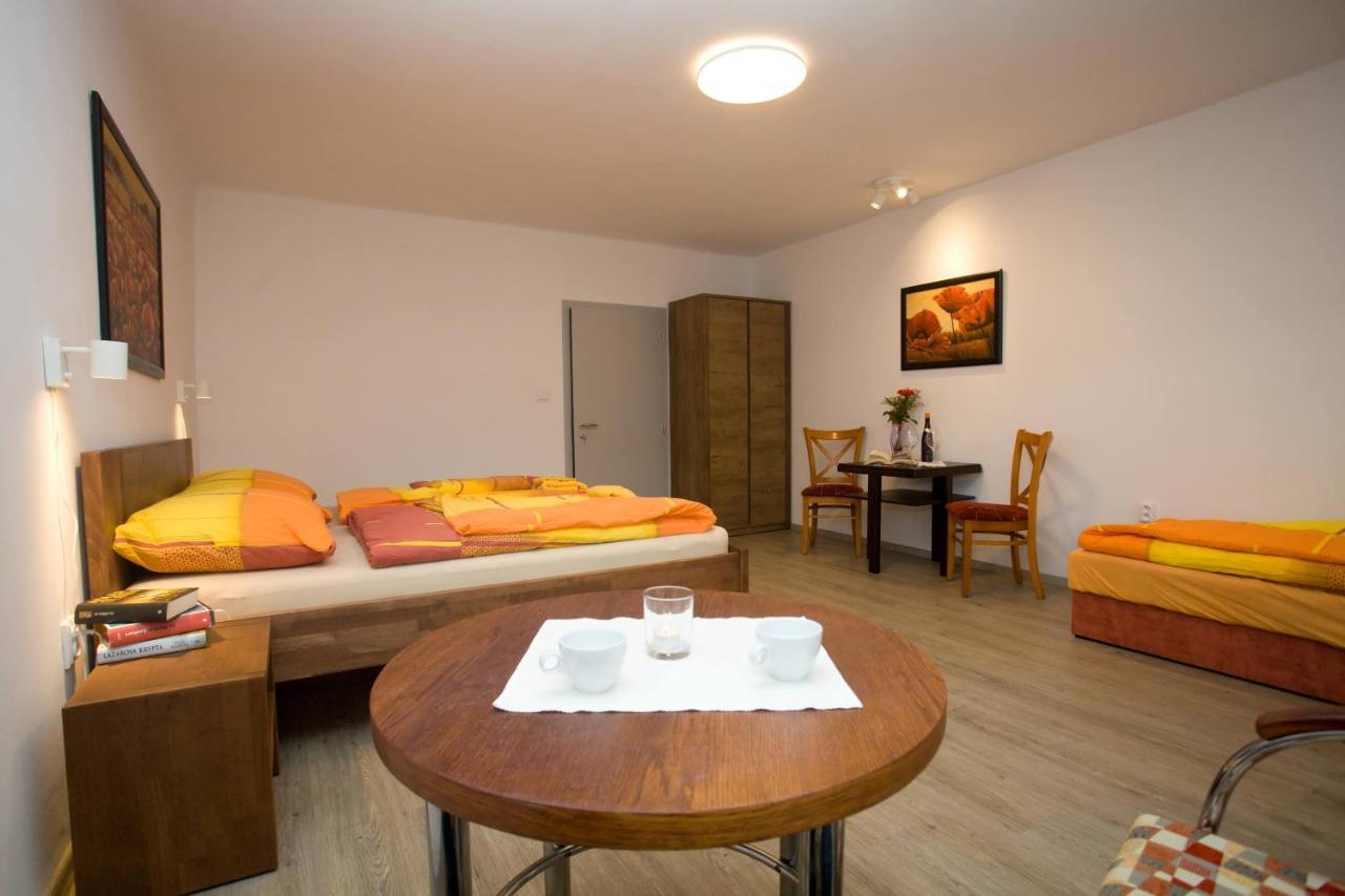 Apartmany Zak Frymburk Exterior foto