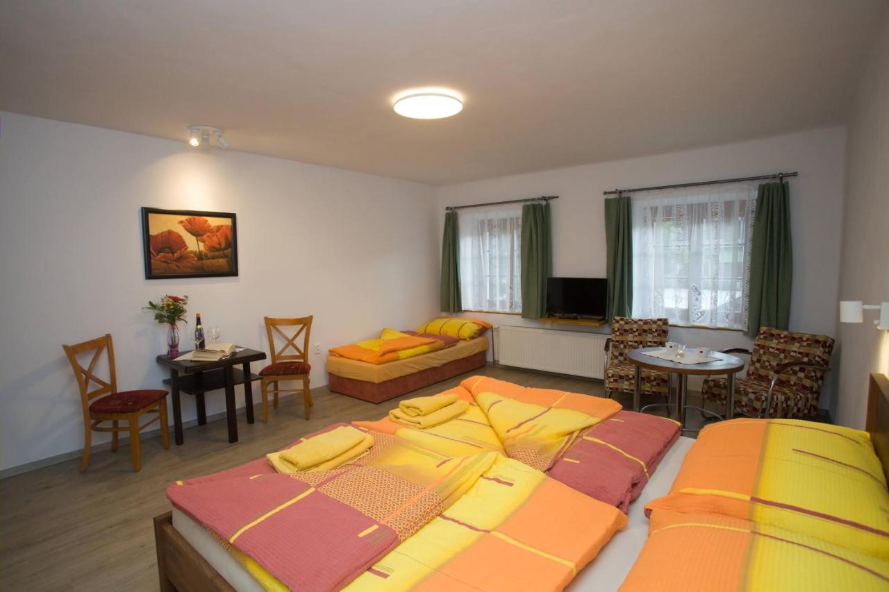 Apartmany Zak Frymburk Exterior foto